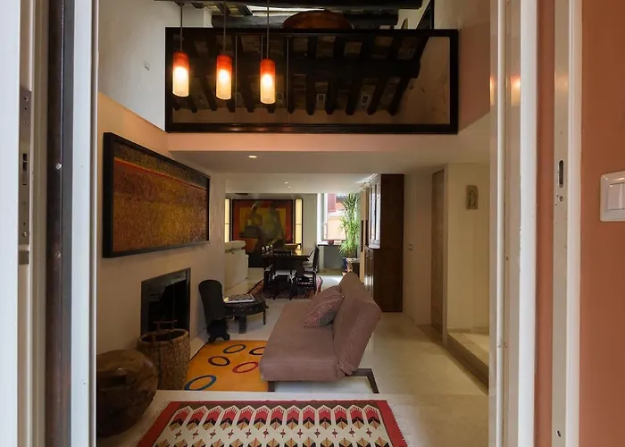Trastevere Art And Books Luxury Apartment Rom