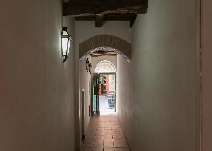 Trastevere Art And Books Luxury * Rom
