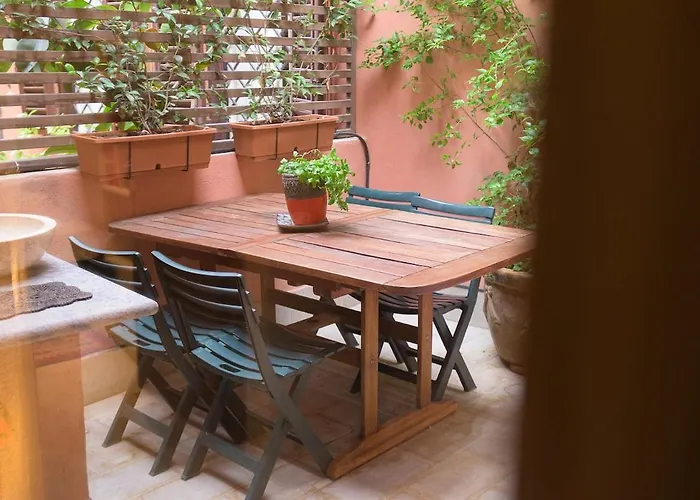 Trastevere Art And Books Luxury * Rom