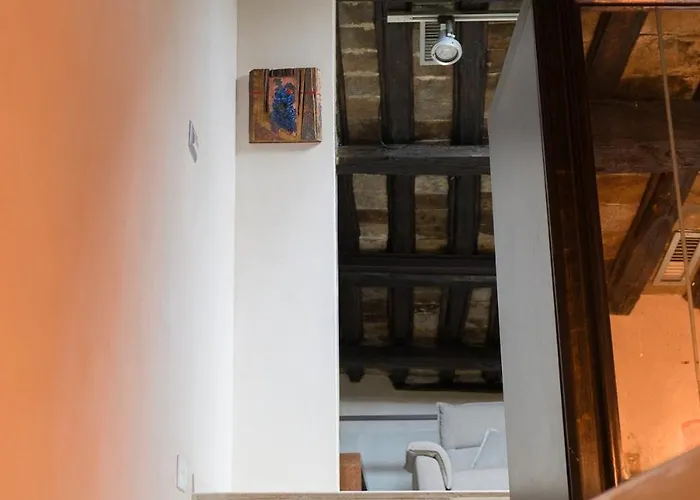 Trastevere Art And Books Luxury Rom