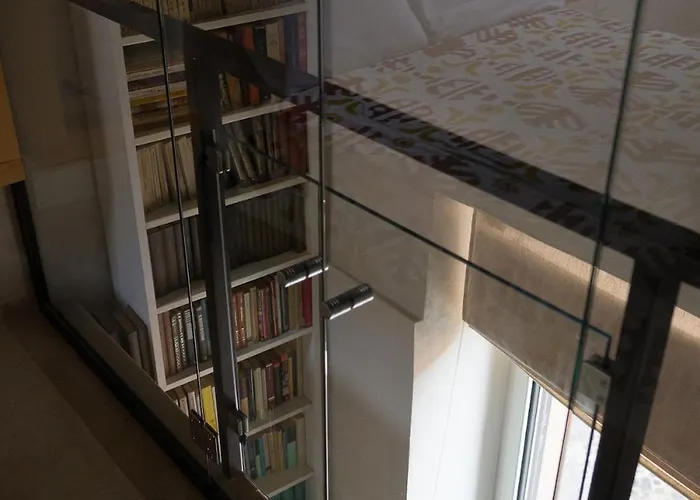 Trastevere Art And Books Luxury *